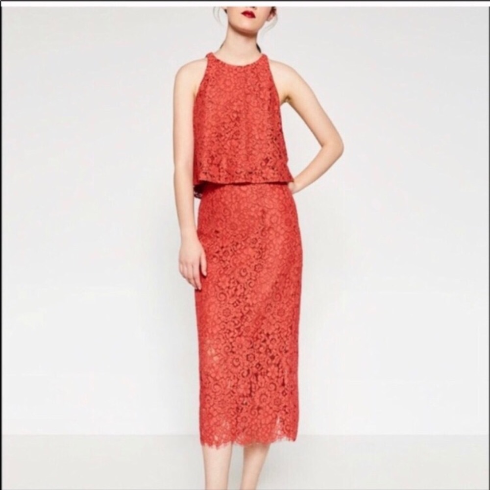 💃 Zara lace skirt — RARE!